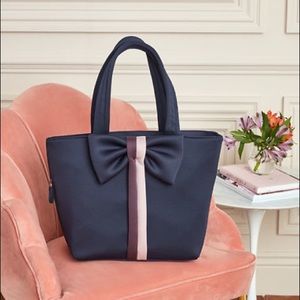 Crush it bow bag